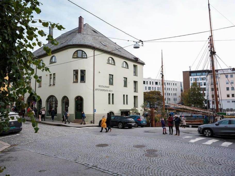 In The Heart Of Brosundet! Fully Equipped 3 Bed Room Ap Ålesund Eksteriør bilde